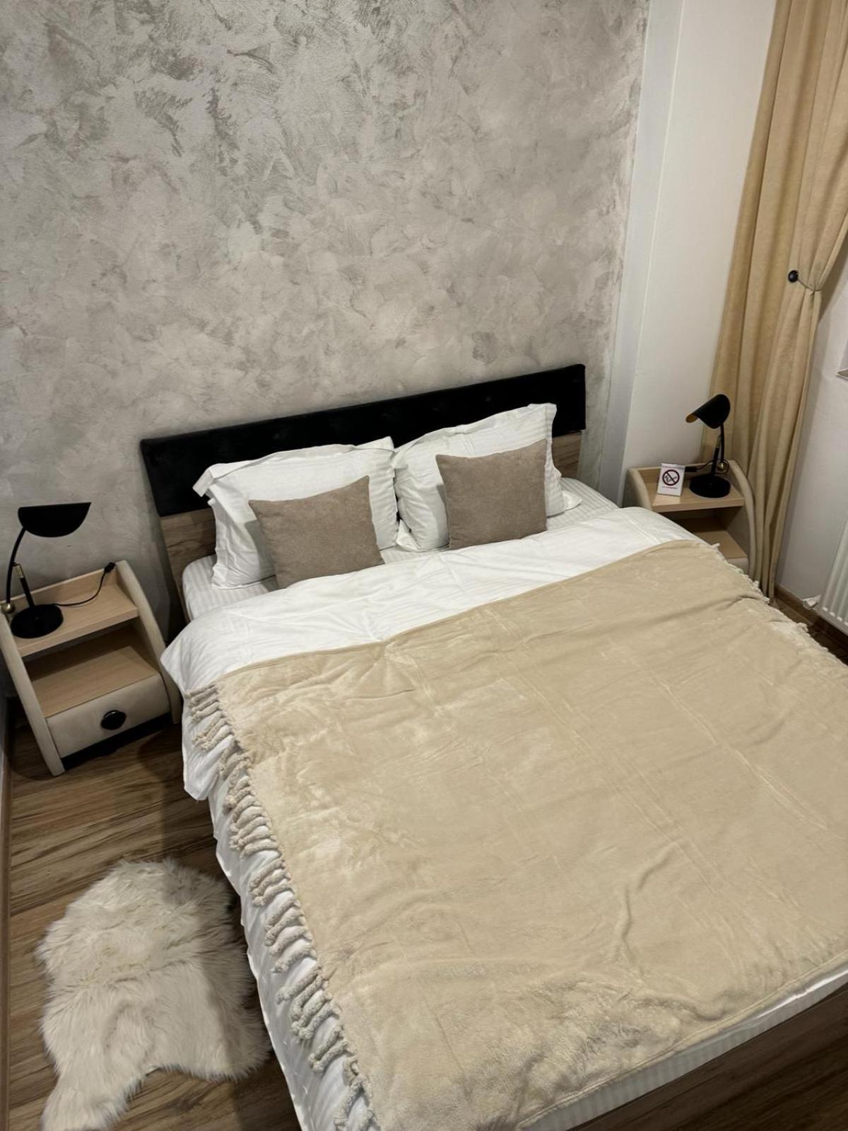 Luxury Young Residence Iasi Eksteriør billede